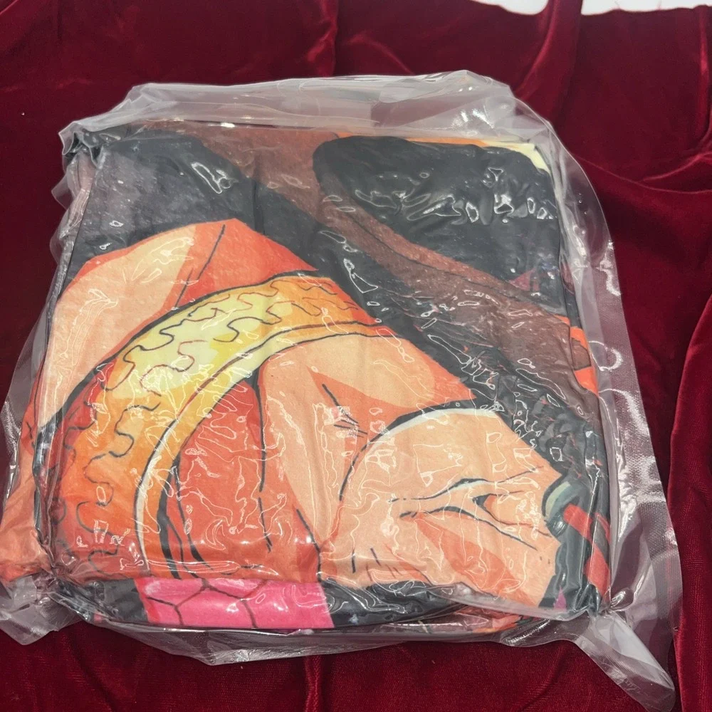 The Unbranded Brand wrapped shrink