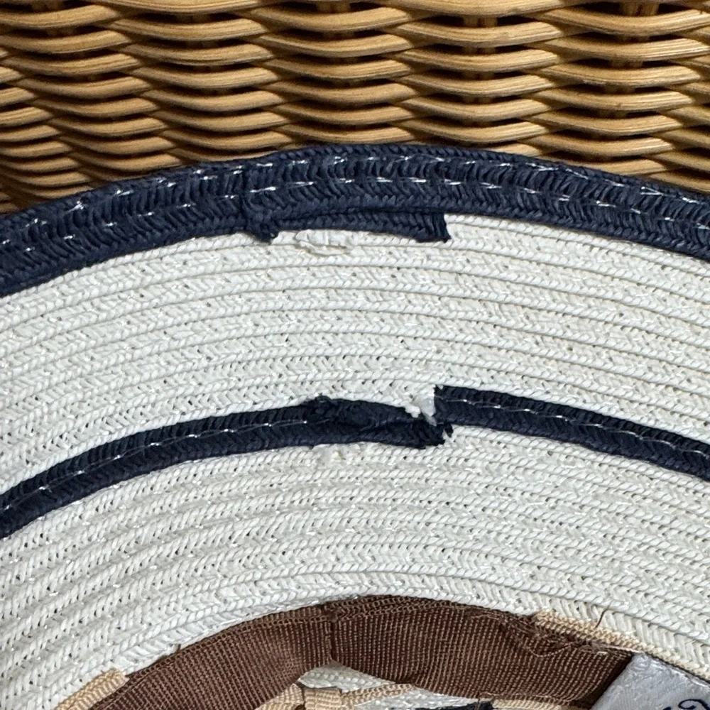 Tommy Bahama chic hat