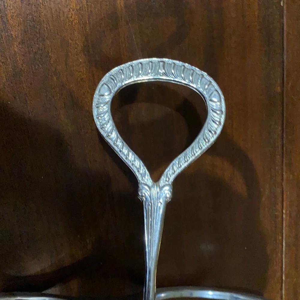 N/A jewelry holder