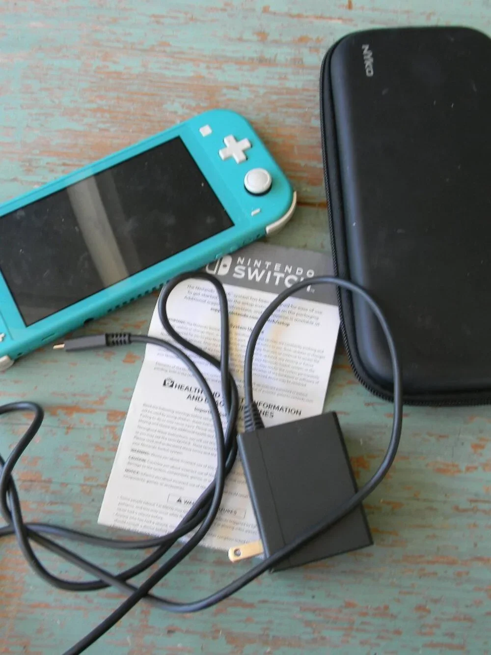 Nintendo Switch Lite TURQUOISE CASE & CHARGING CORD/MANUAL