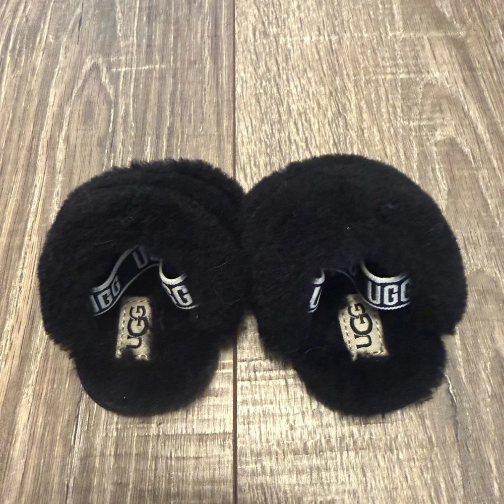UGG baby fluff