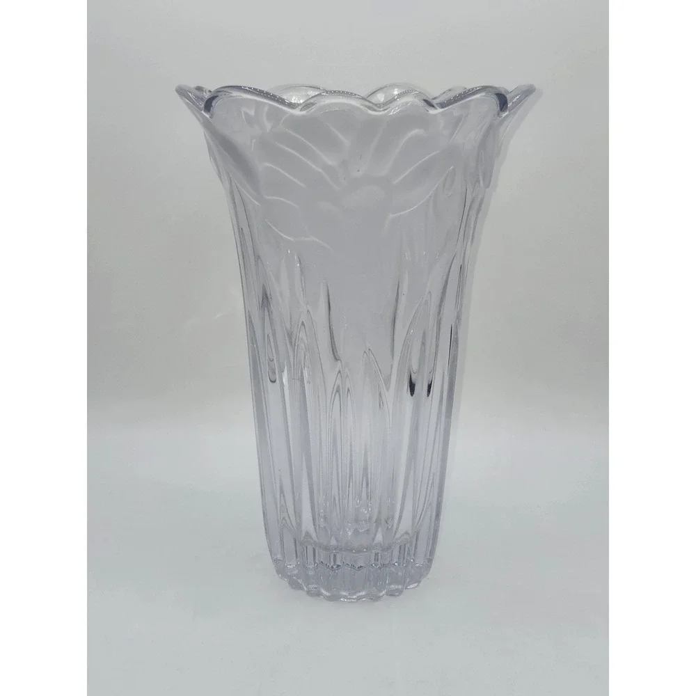 Mikasa Studio Nova Fluted Crystal Vase w/ Frosted Flowers