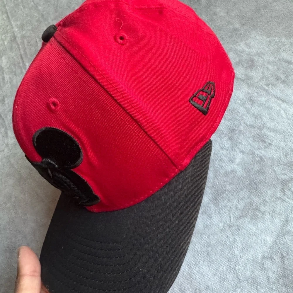 New Era bold red
