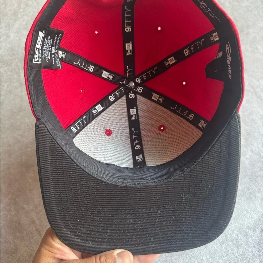 New Era bold red