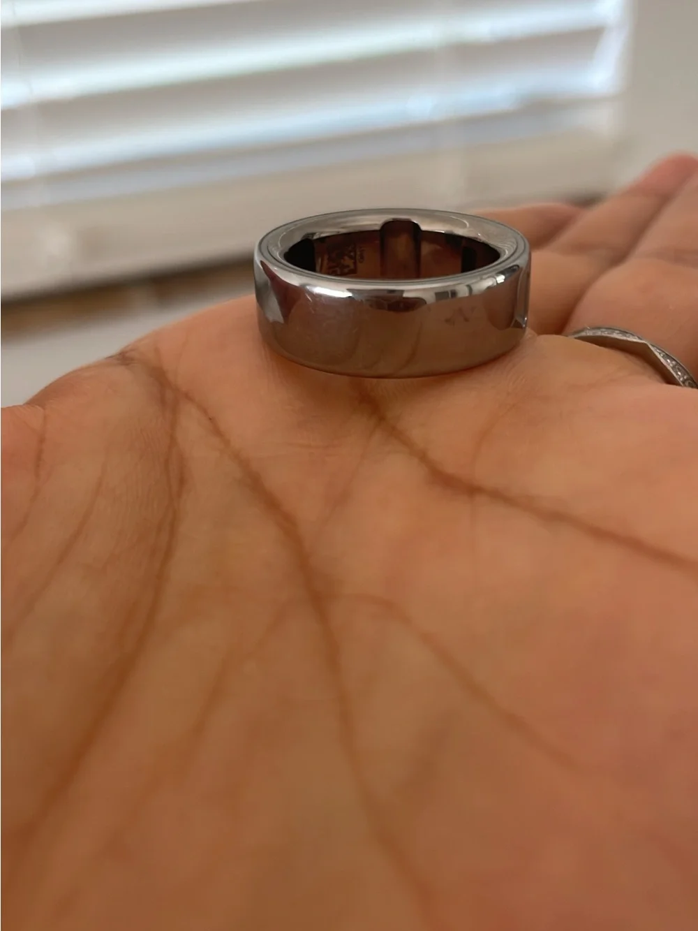 Oura Ring 4 Polished Silver