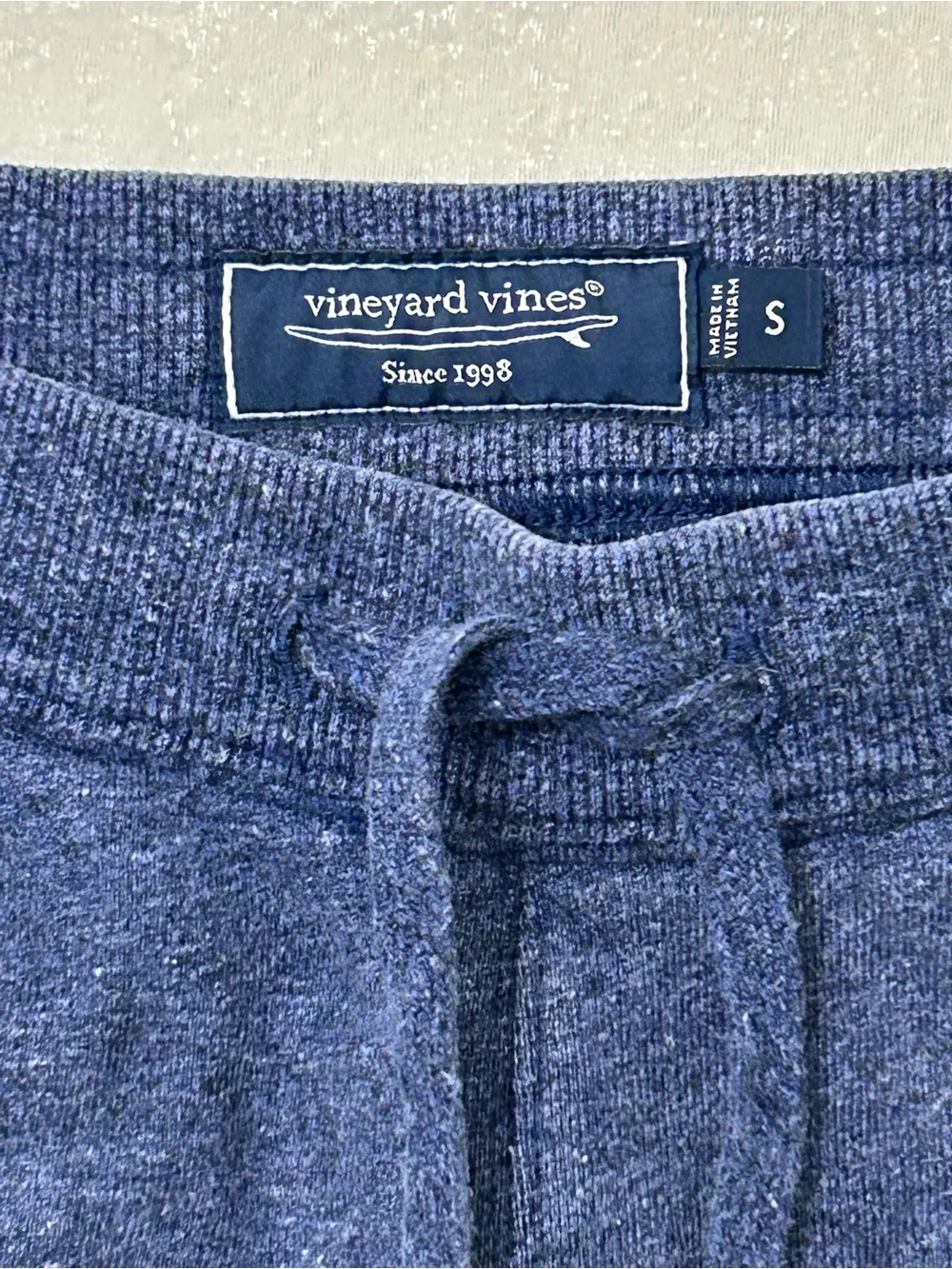 Vineyard Vines no rips