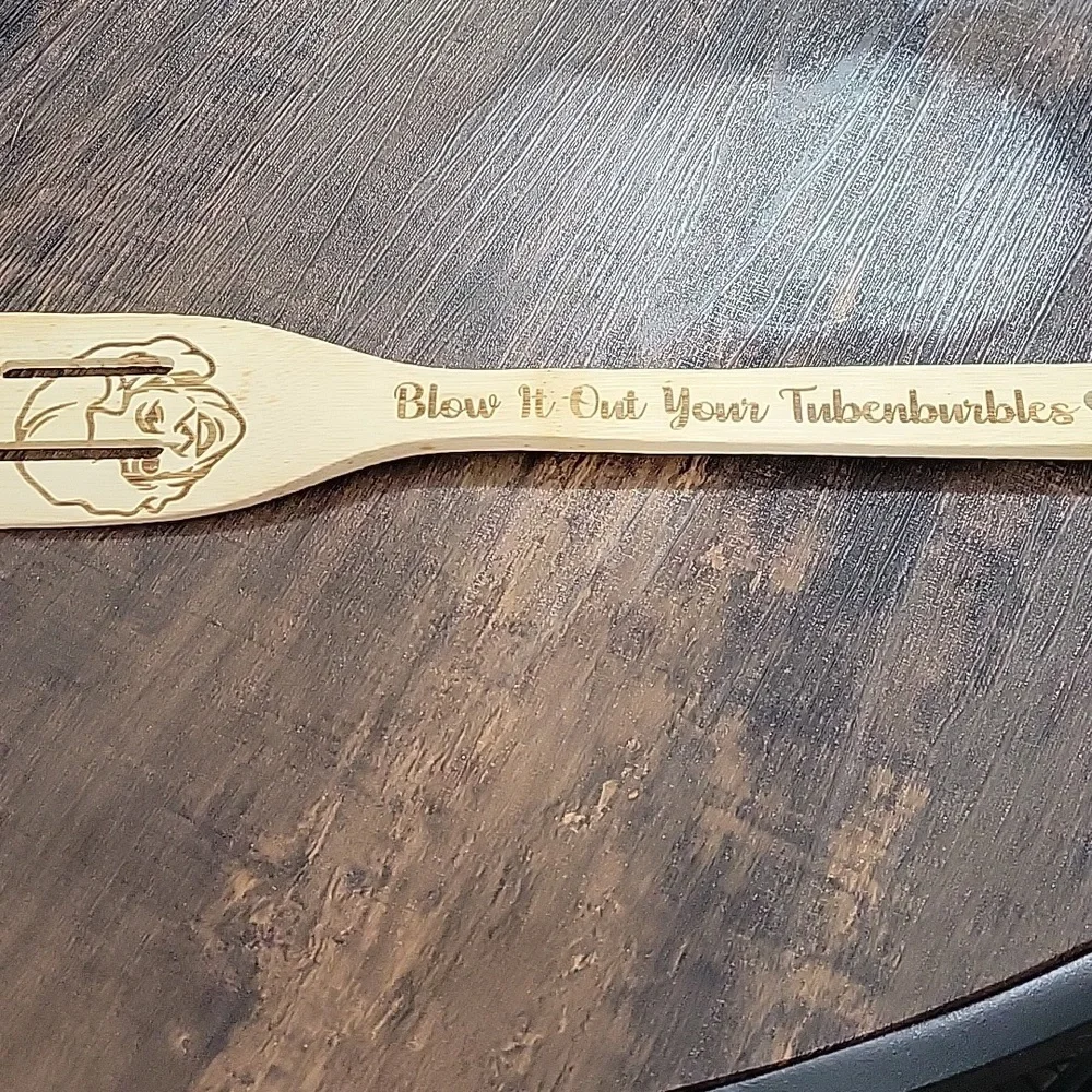 N/A charming wooden