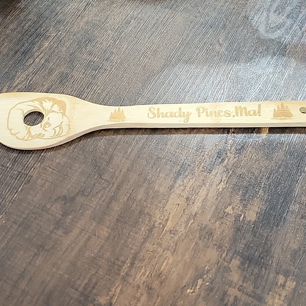 N/A charming wooden