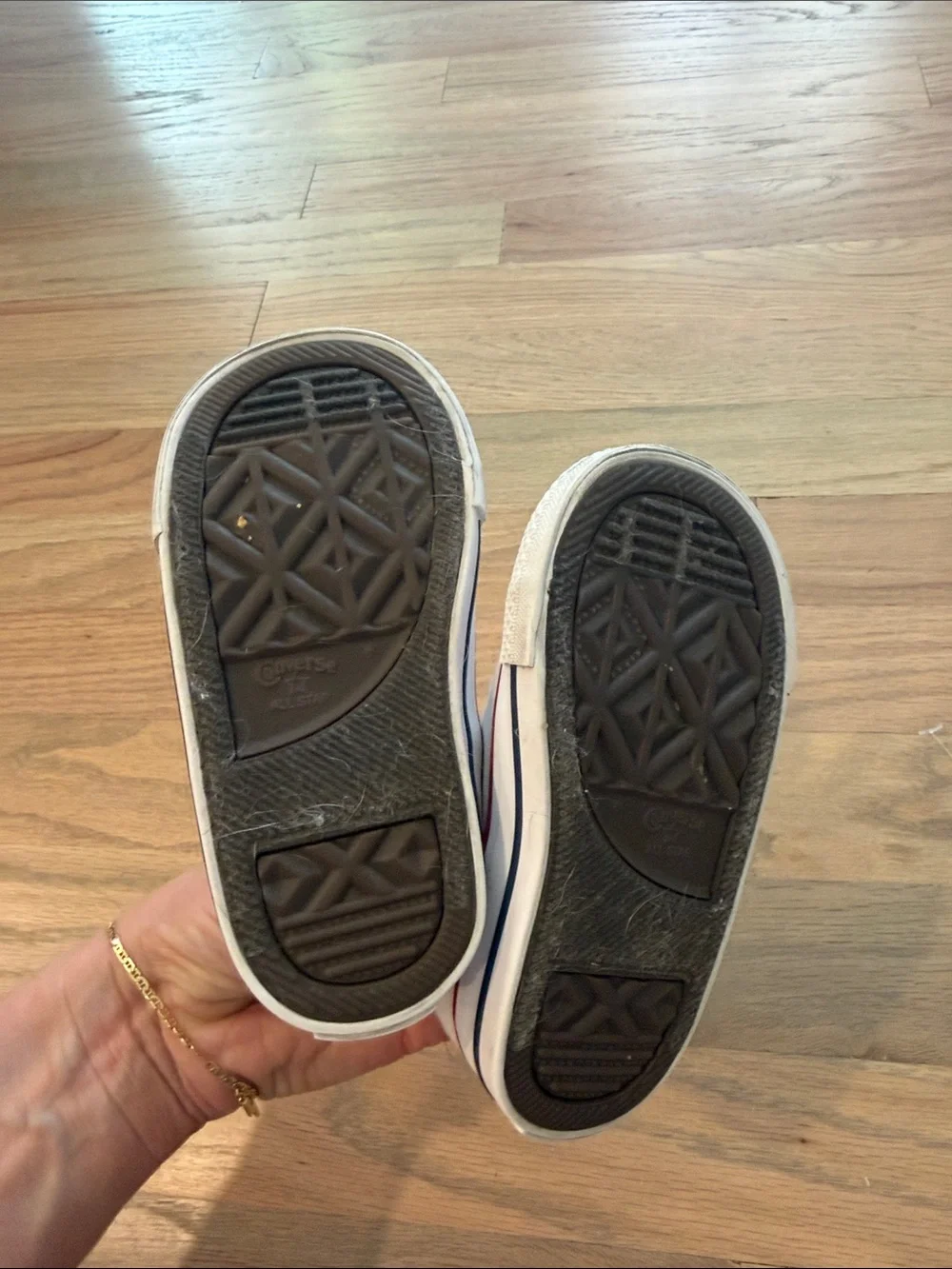 Converse detailing casual