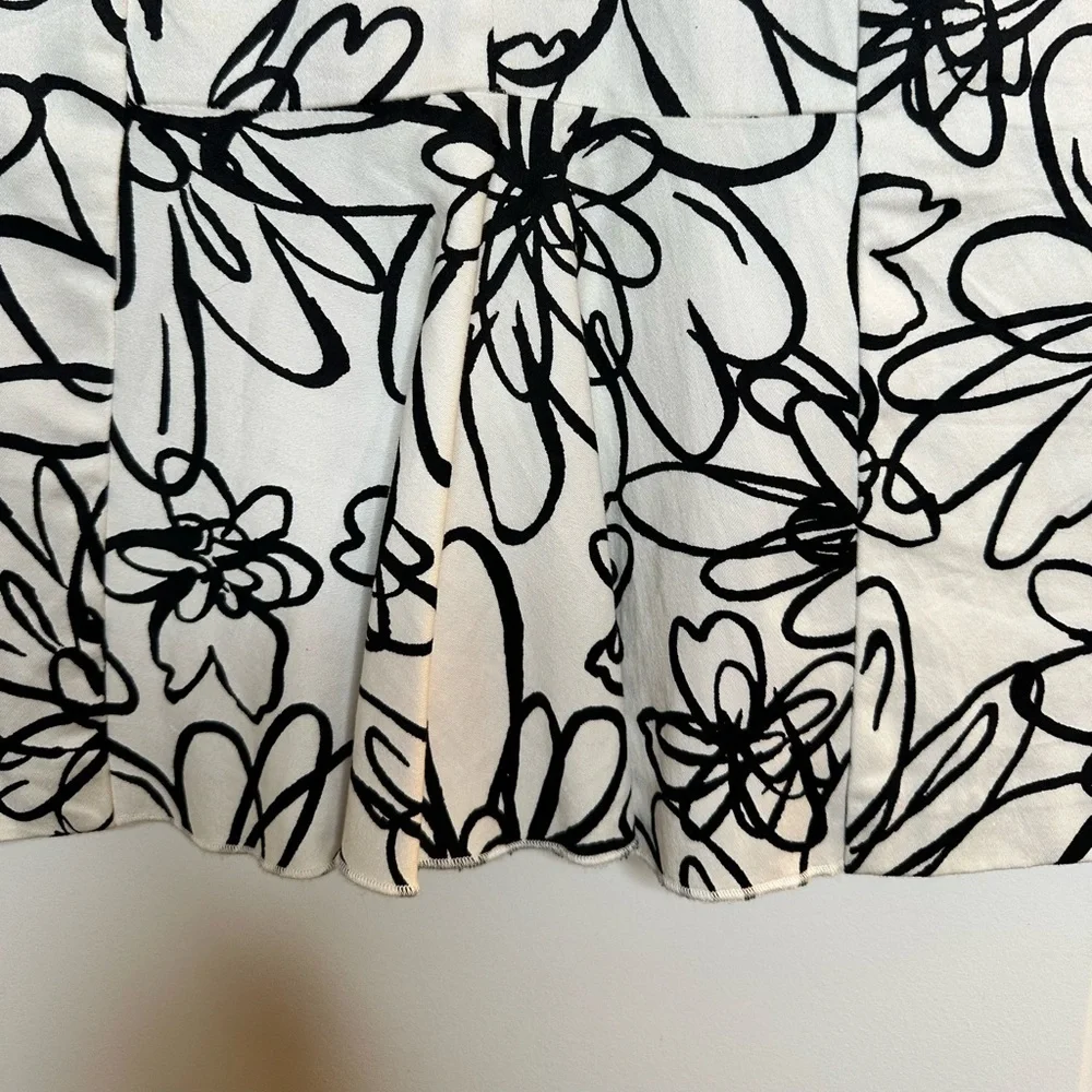 Cato Black White Floral A-Line Skirt Size 6 Feminine Retro Office Chic