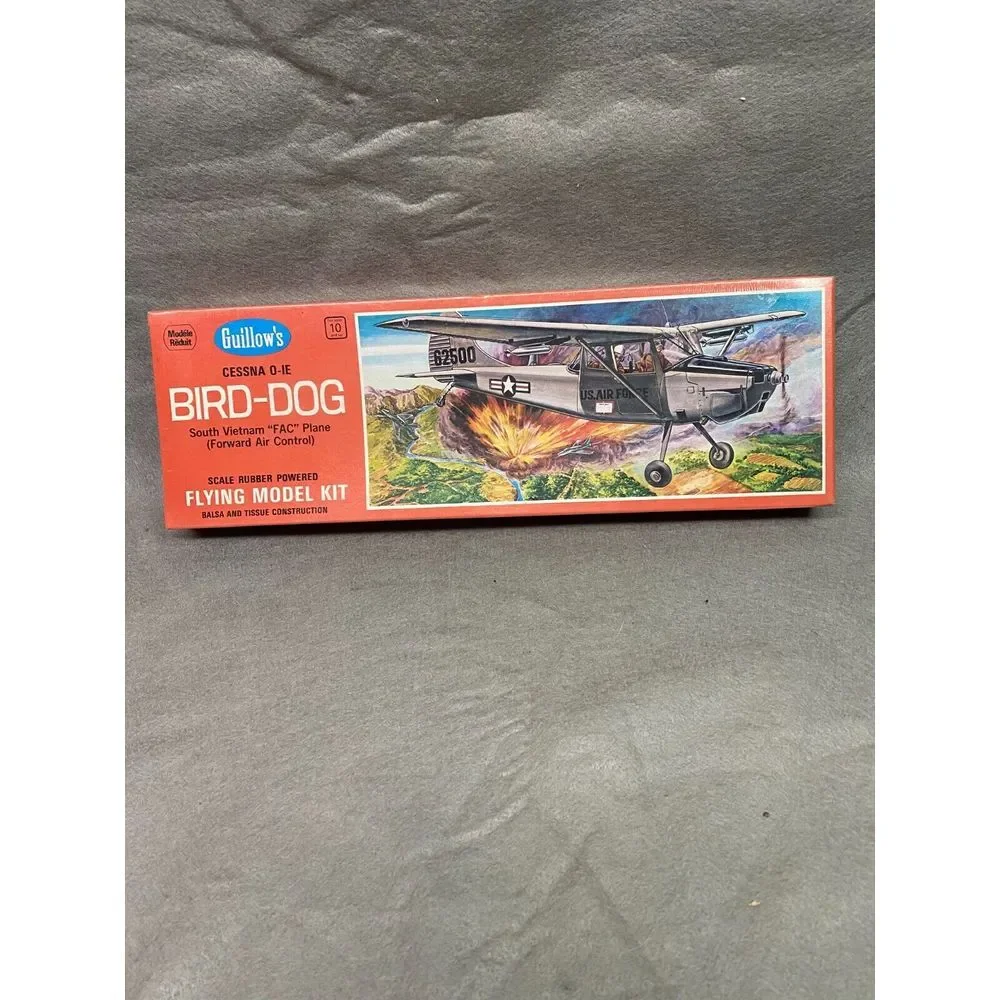 VINTAGE GUILLOW'S CESSNA O-IE BIRD-DOG FLYING MOEL‎ KIT BALSA & TISSUE NOS