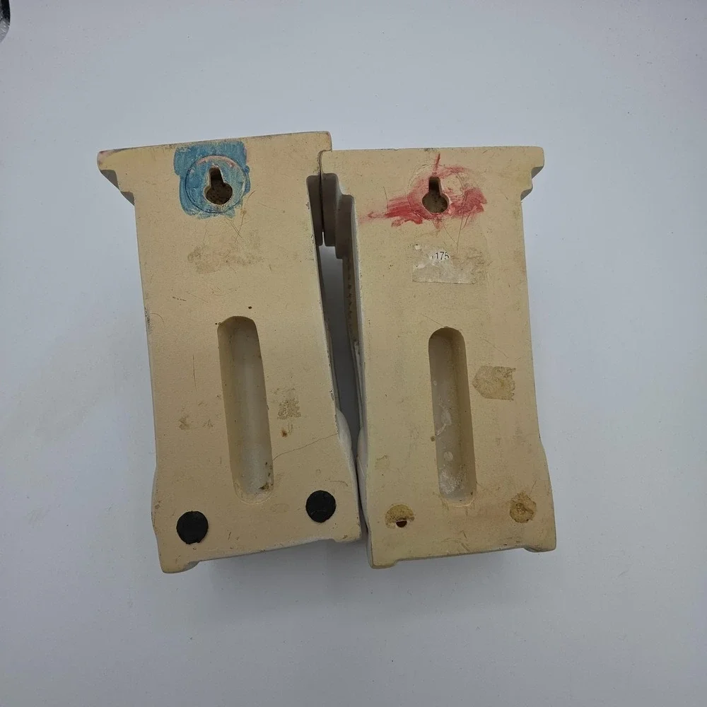 Unmarked brand type