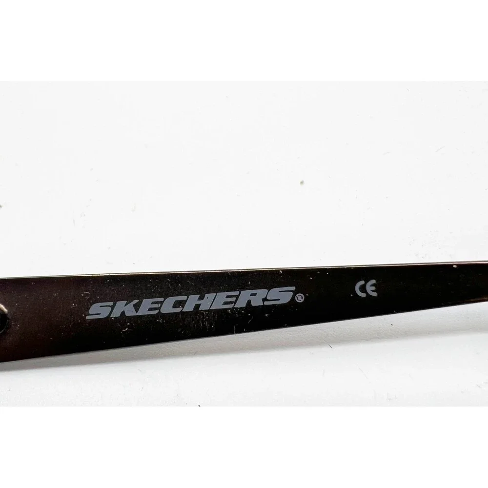 Skechers purchase ship out