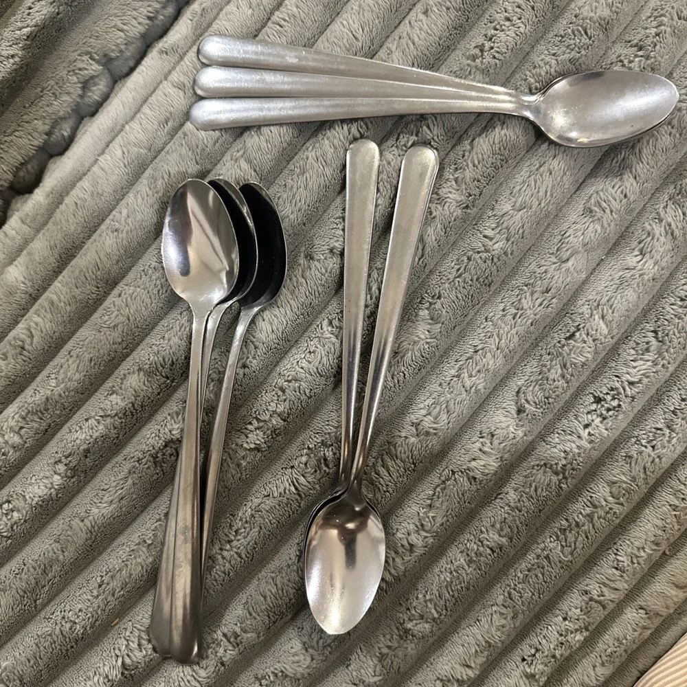 9 Teaspoons‎ Qualite 
