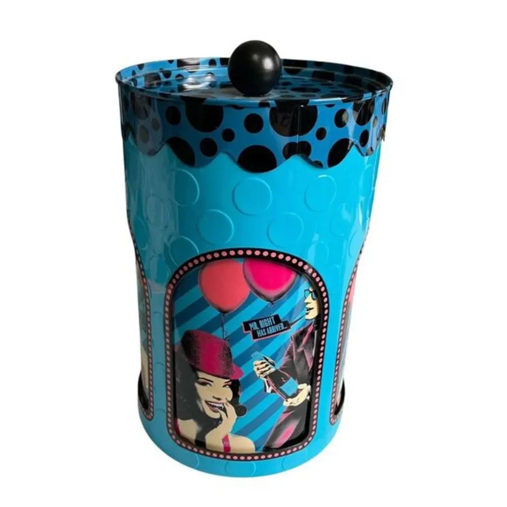Benefit Cosmetics unlock world