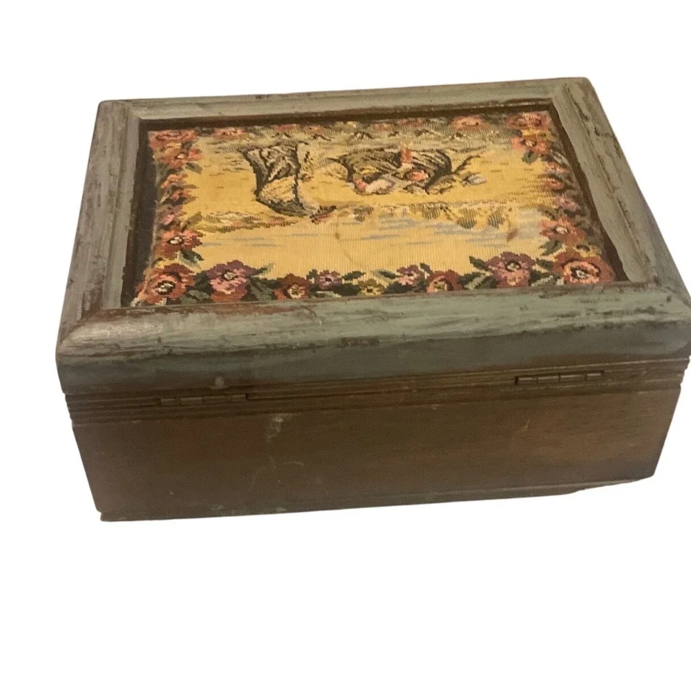 Vintage Tapestry Wooden‎ Jewelry Box Cottagecore shabby chic farmhouse keep sake