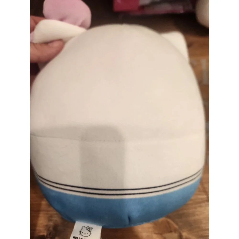 NEW Hello Kitty 4 Piece Gift Set Plate, Stationary,Toothbrush Set & Squishmallow
