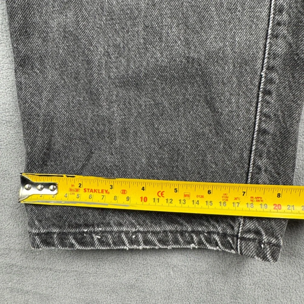 Levis Signature please see