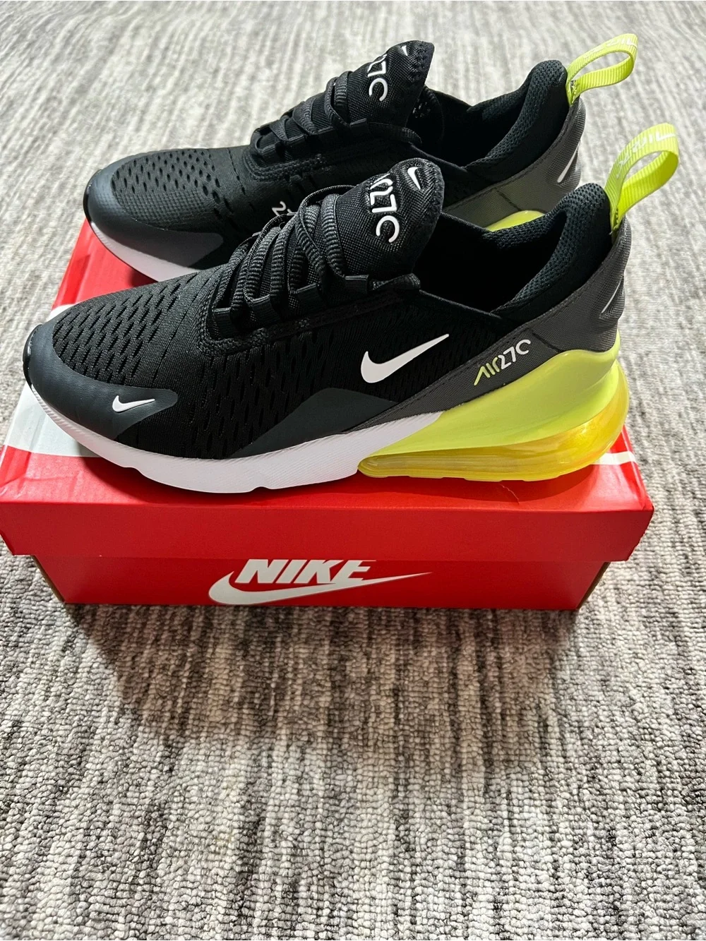 Nike Air Max 270 Light Lemon Twist Black Anthracite Size 8 Women’s / 6.5 Youth
