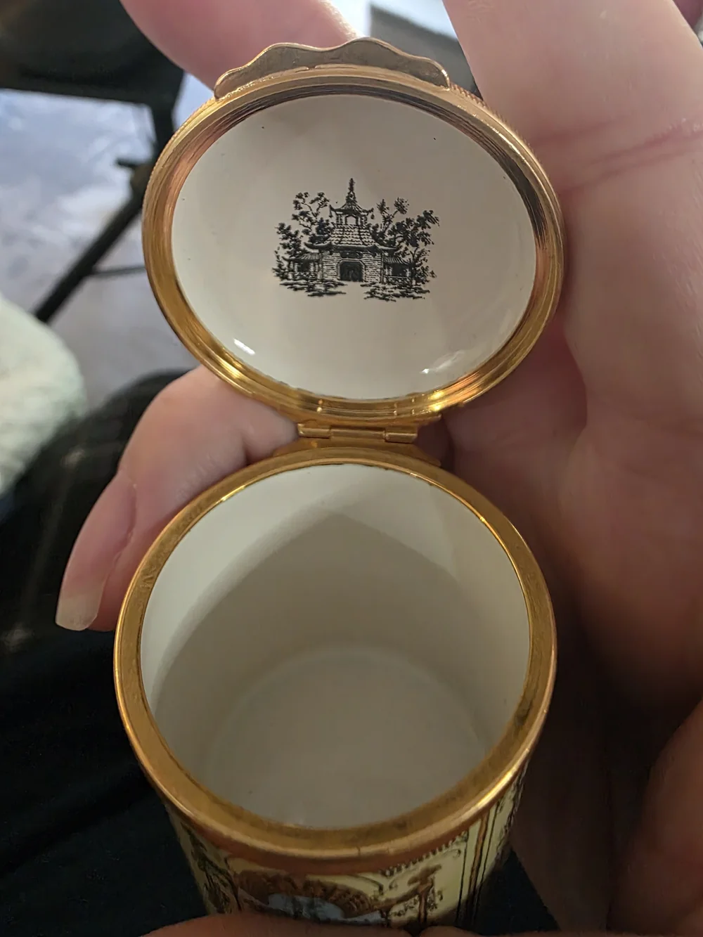 Bilston & Battersea Enamels vintage bilston