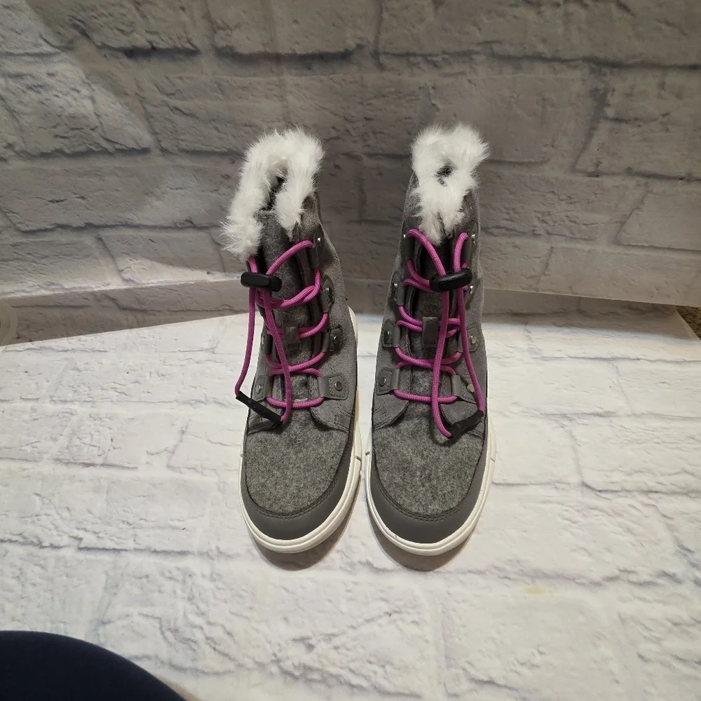 Sorel youth explorer