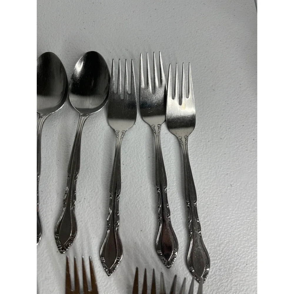 Stanley Roberts good used