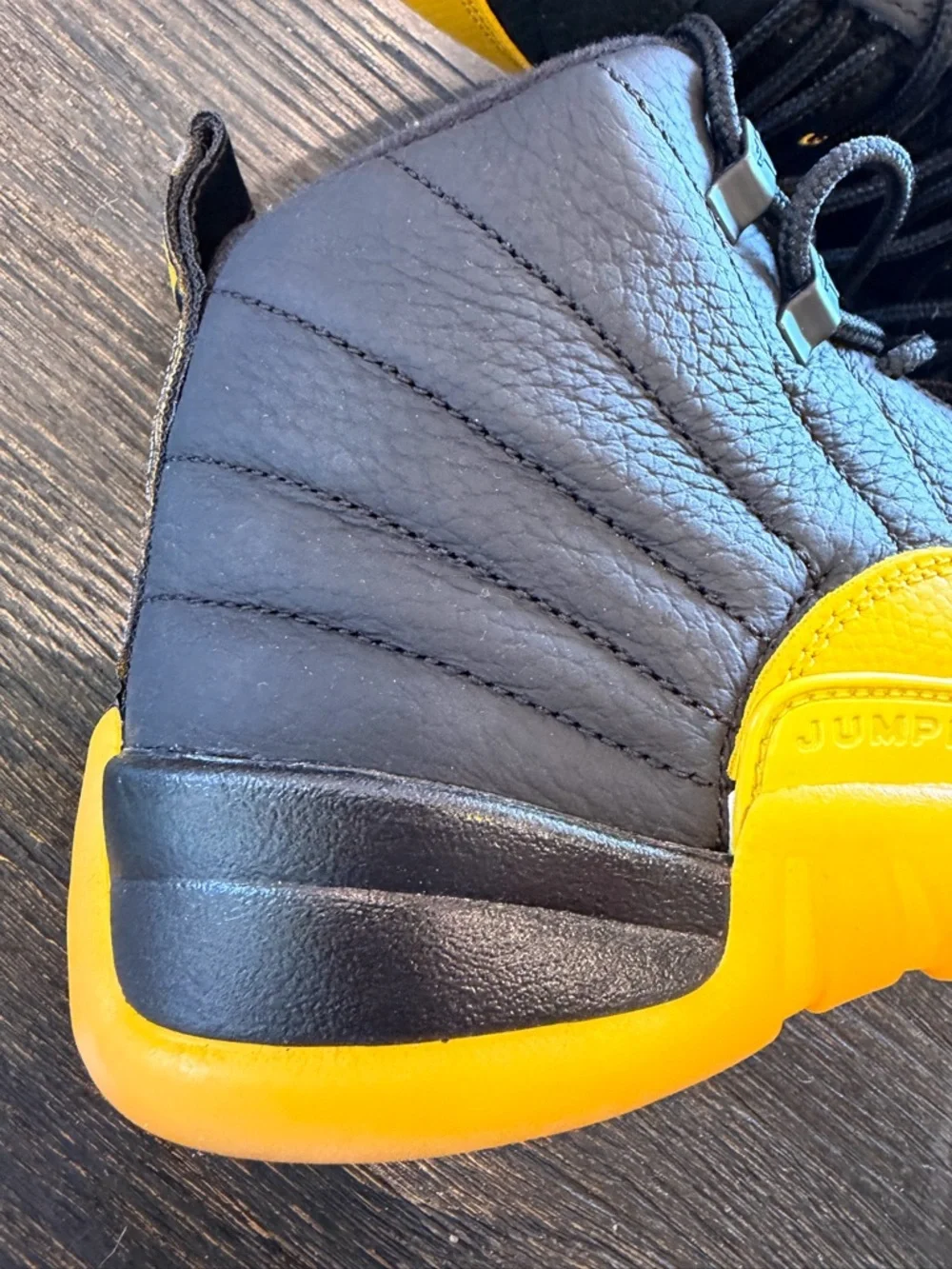 Air Jordan 12 Retro University Gold Men’s Size 8.5