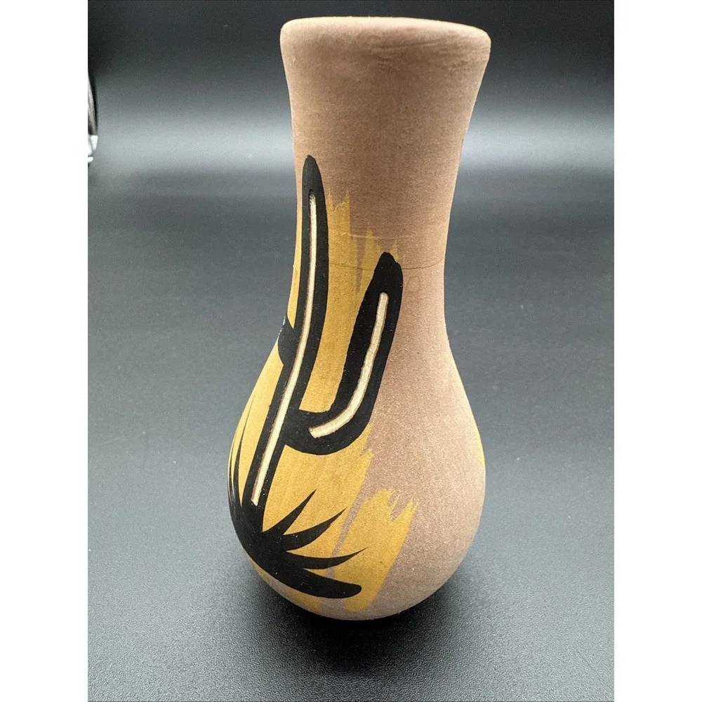 Mini‎ Mexican Style Cactus Carved Pottery Vase Hand Painted 4.5 In Signed AZ.