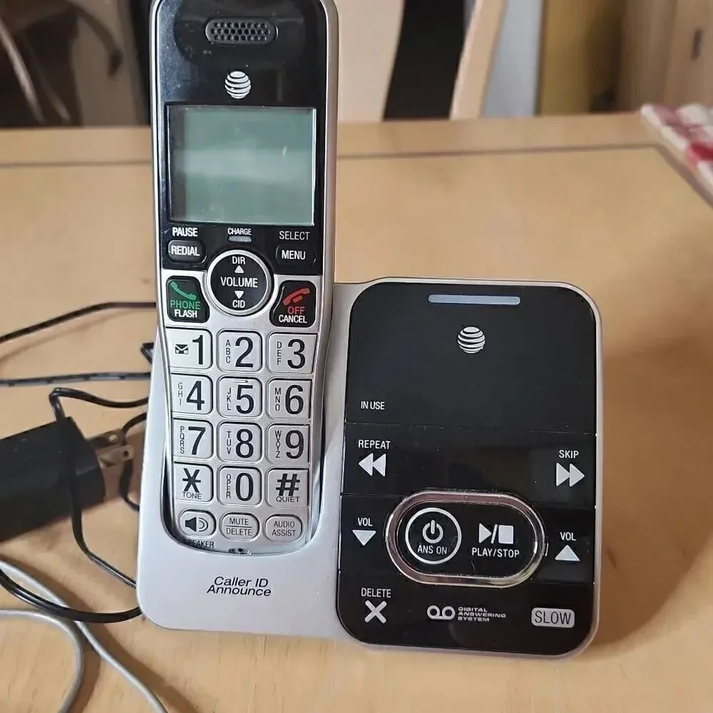 AT&T cordless phone