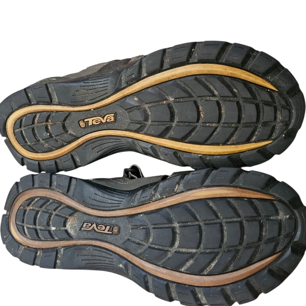 Teva Forebay Fisherman Sandals Men Size 11 Gray Brown Outdoor Hiking Water Sport