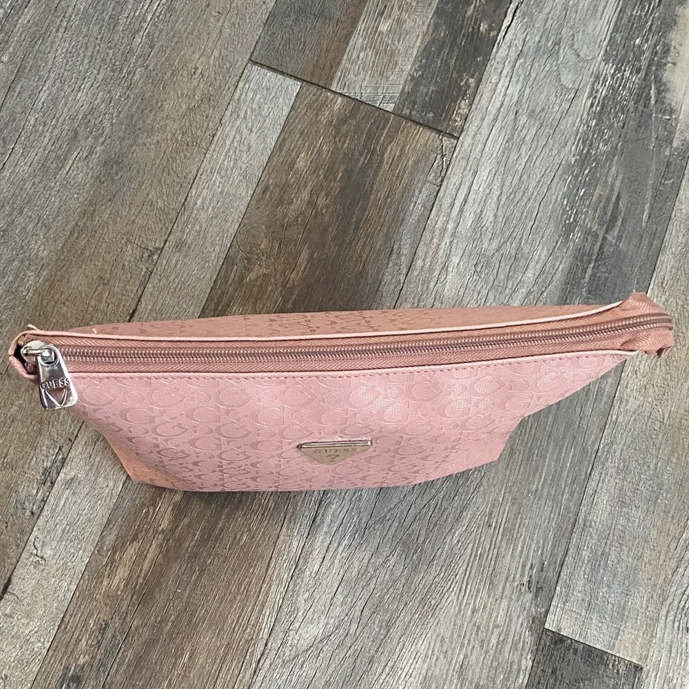 Guess elegant pink