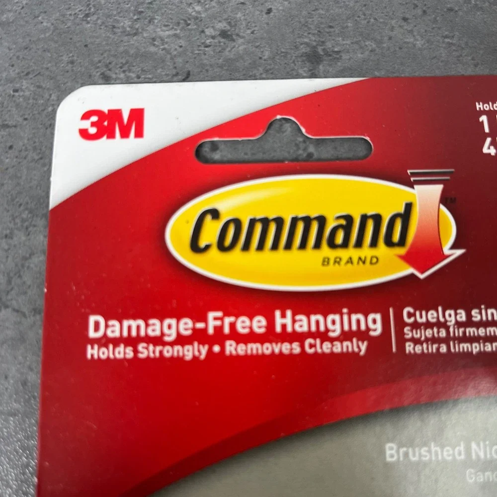 3M Command effortlessly organize