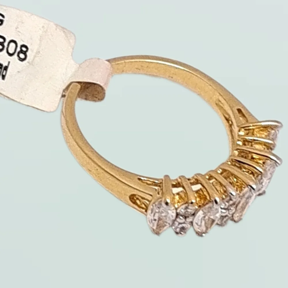 N/A elegant gold
