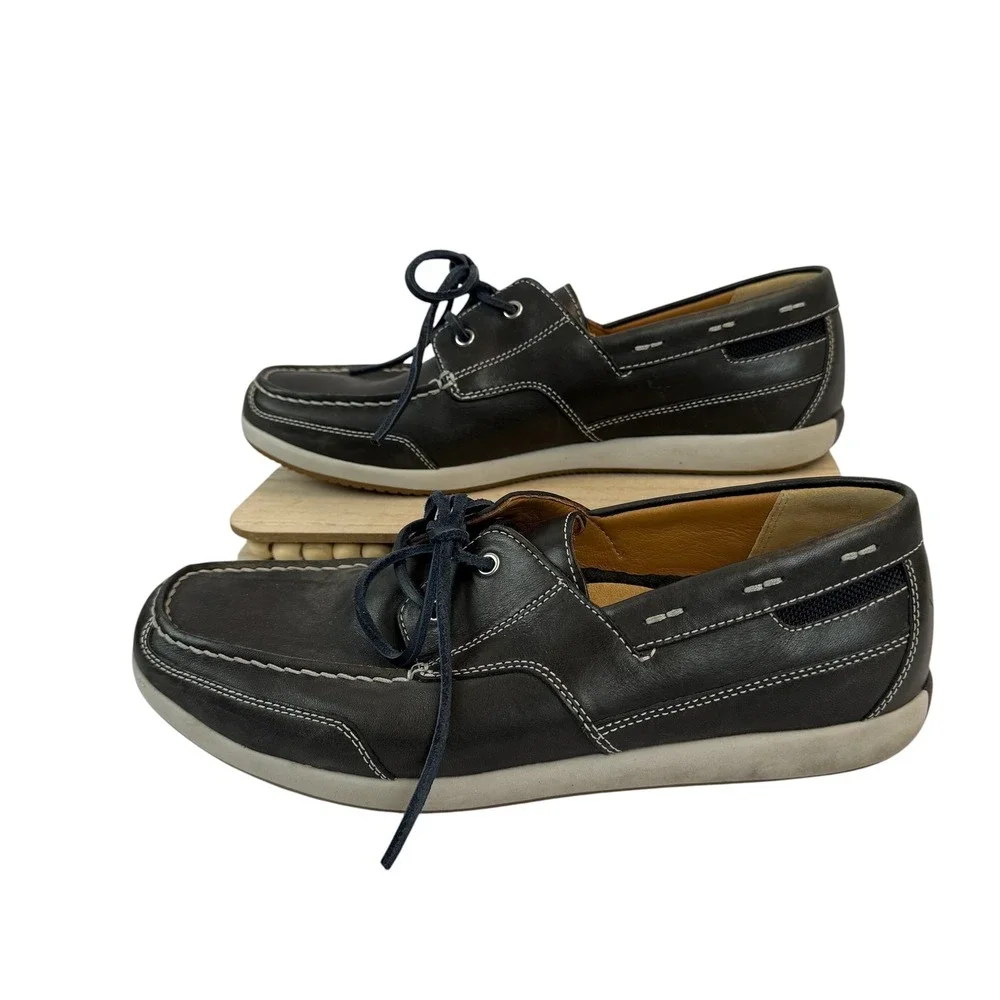 Clarks leather boat