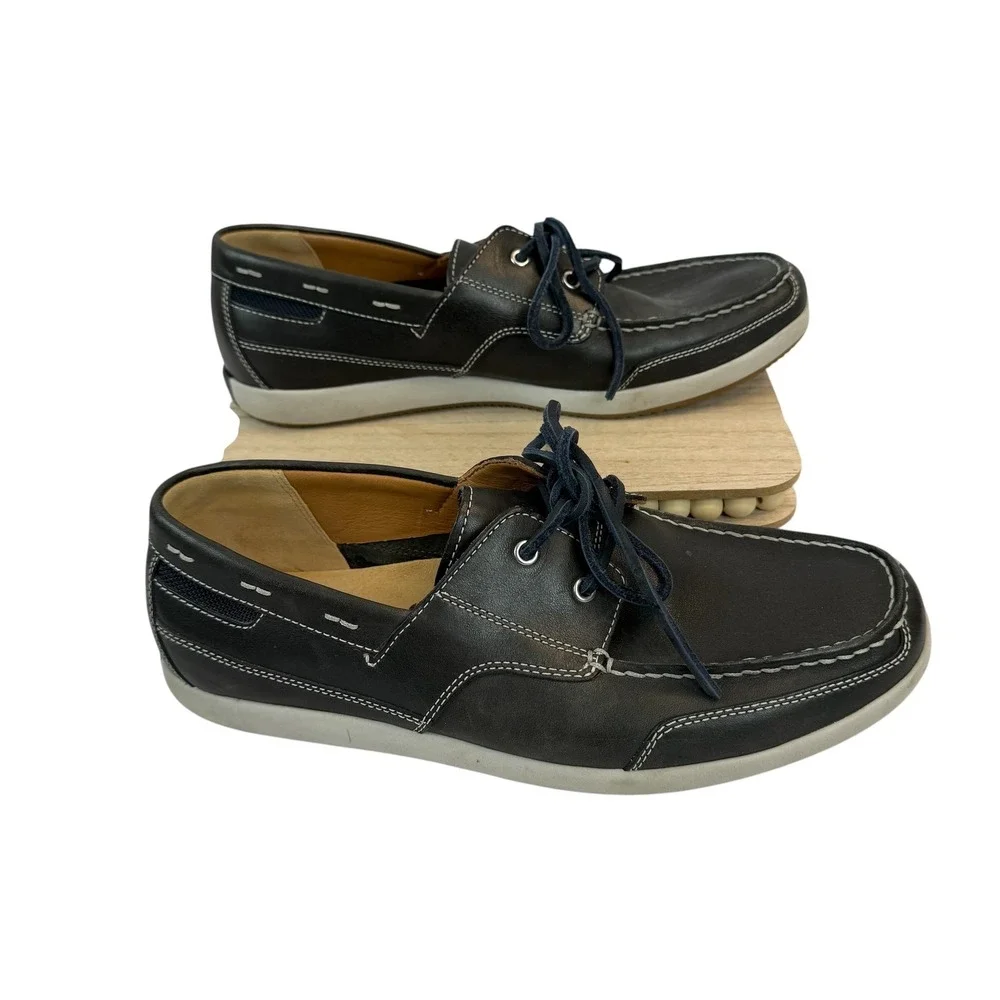 Clarks leather boat