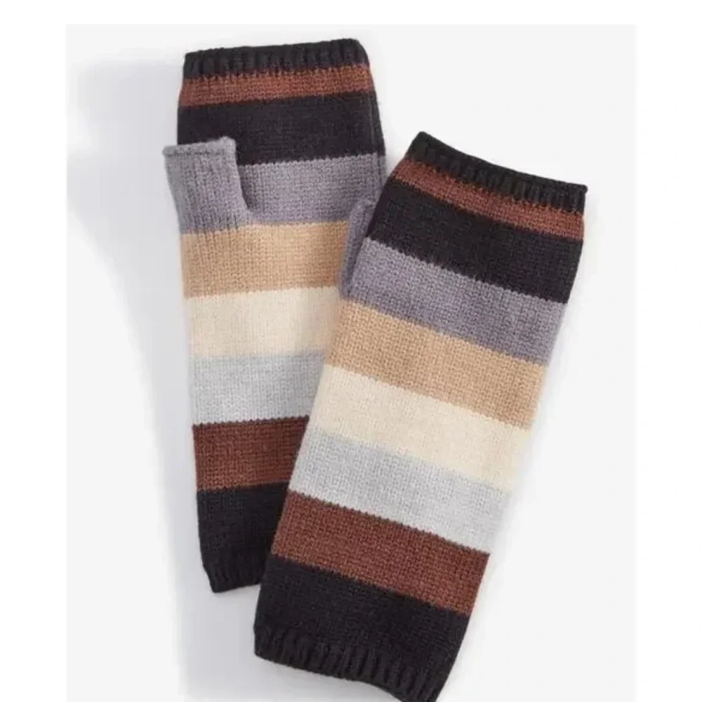 NWT‎ On 34th by Macys Women’s Striped Fingerless Gloves Casual Neutral Colors