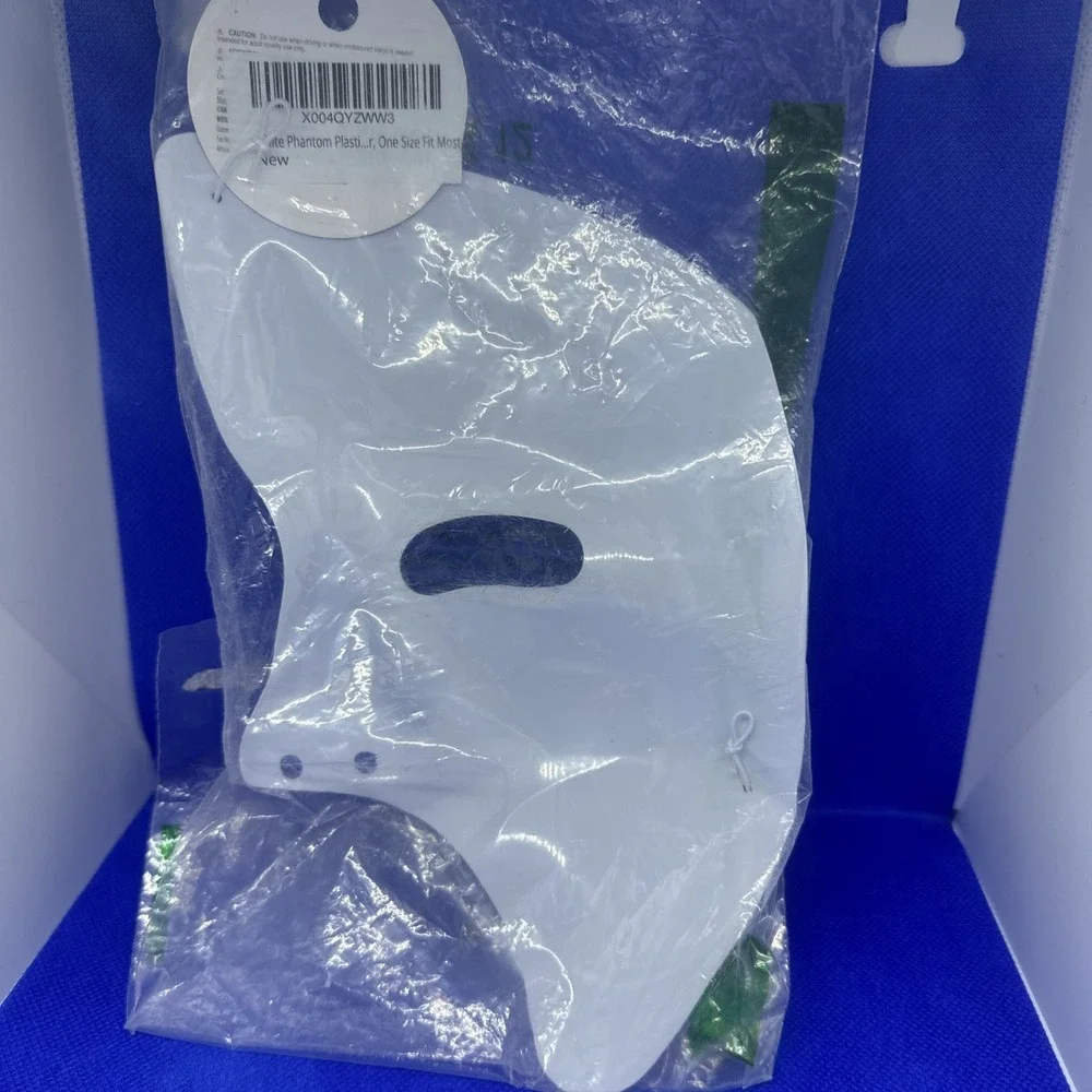 Amscan phantom mask
