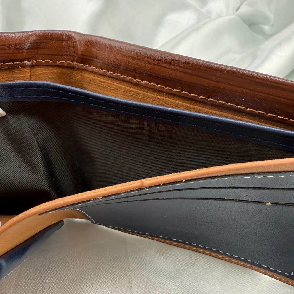 The Unbranded Brand star poshmark