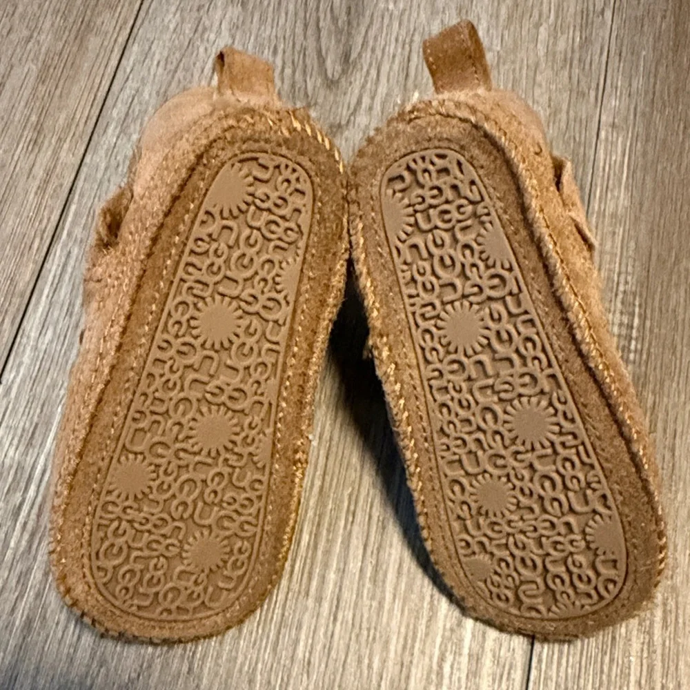 UGG suede plush