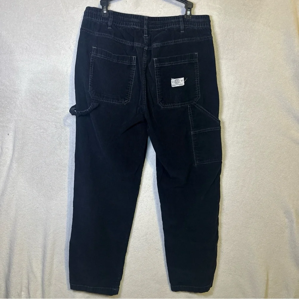 BDG smoke comfortable cargo