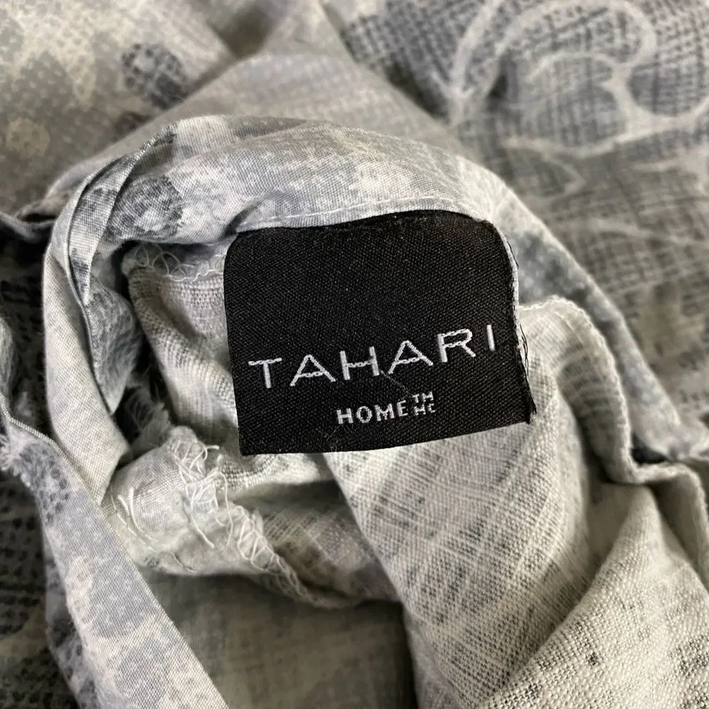 Tahari elegant floral