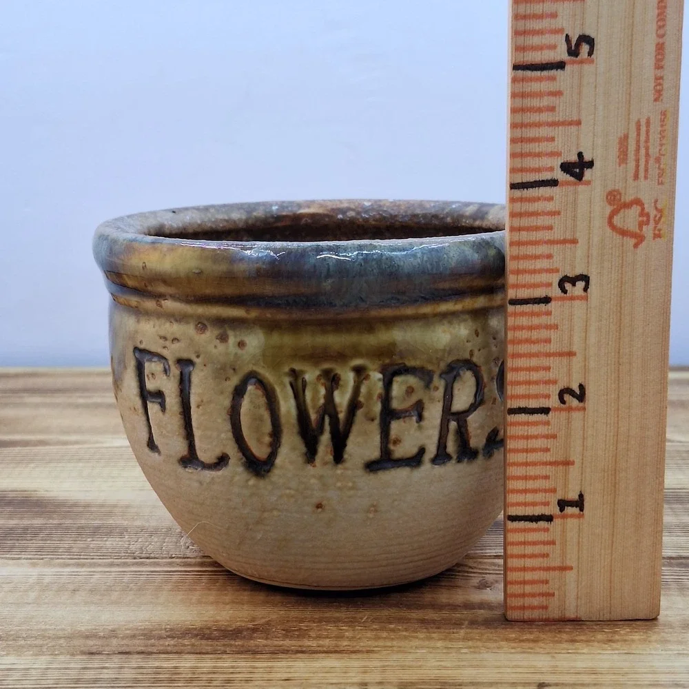 The Unbranded Brand mini ceramic