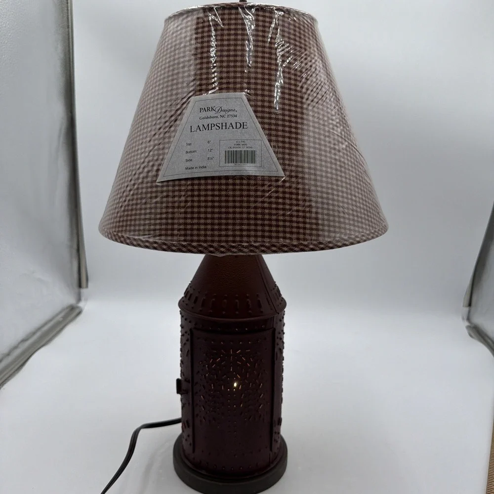 The Unbranded Brand beautiful lamp
