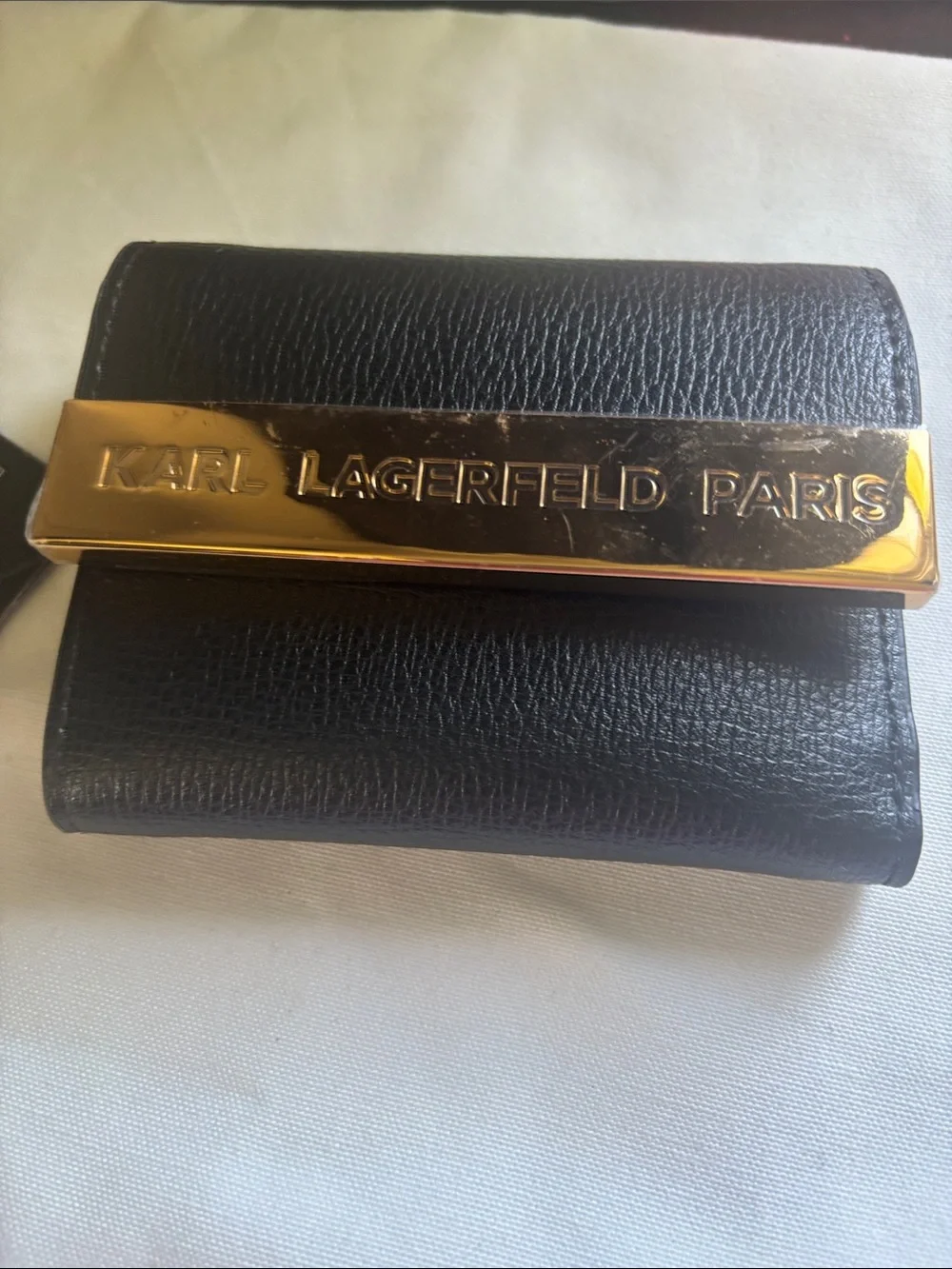 Karl Lagerfeld compact black