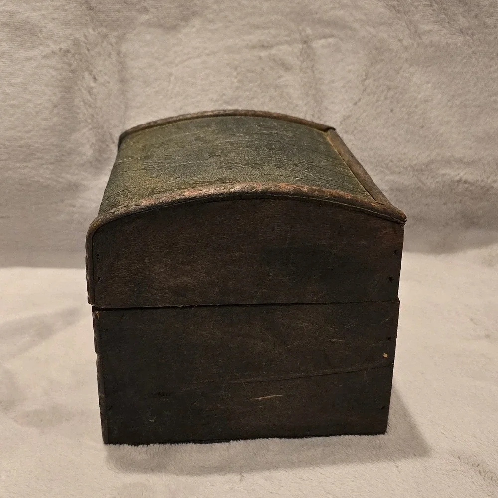 N/A vintage wooden