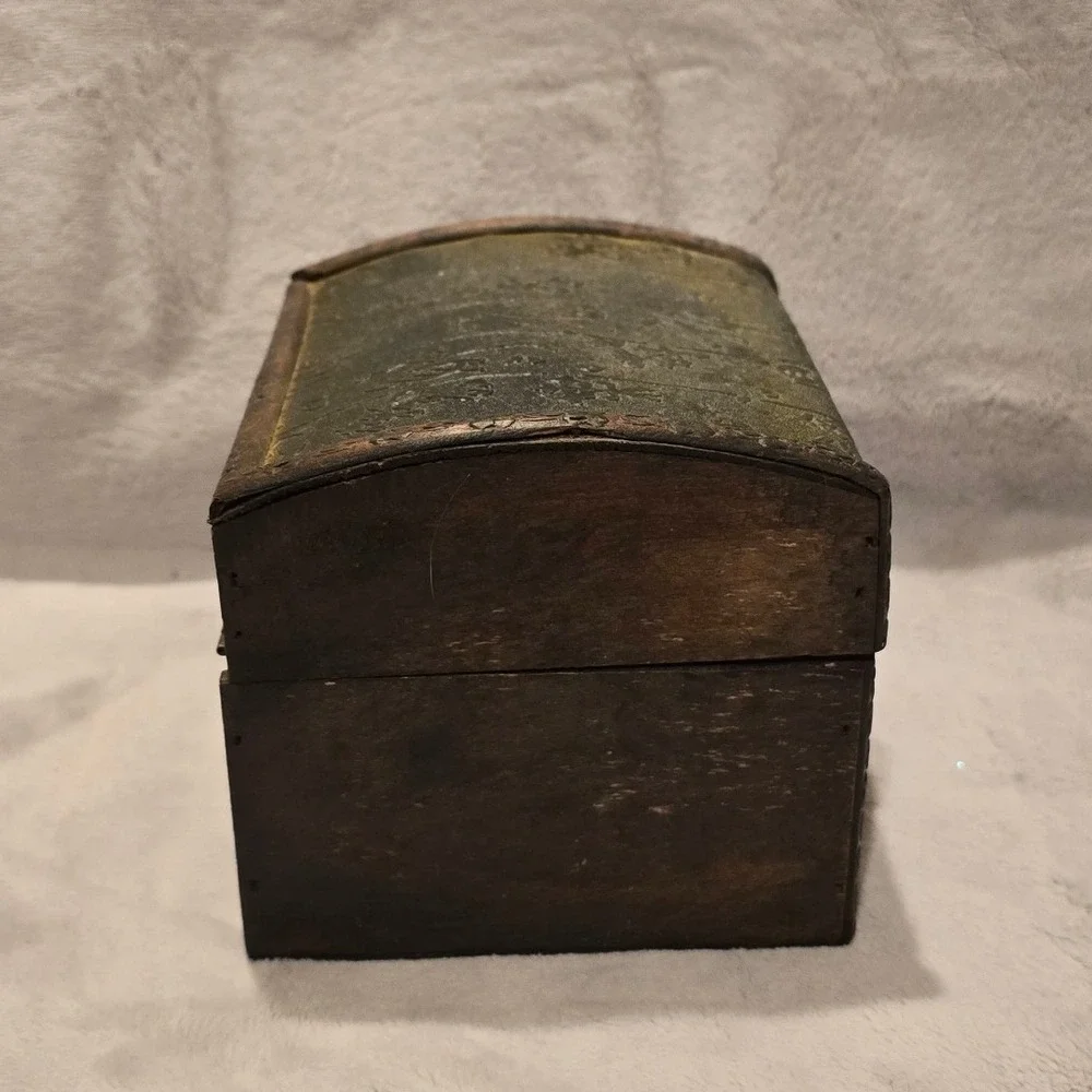 N/A vintage wooden