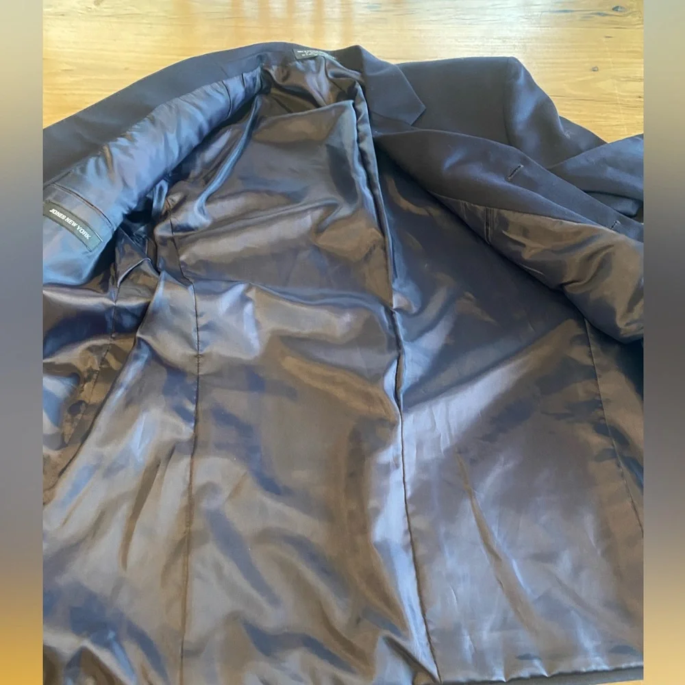 Jones New York sophisticated dark