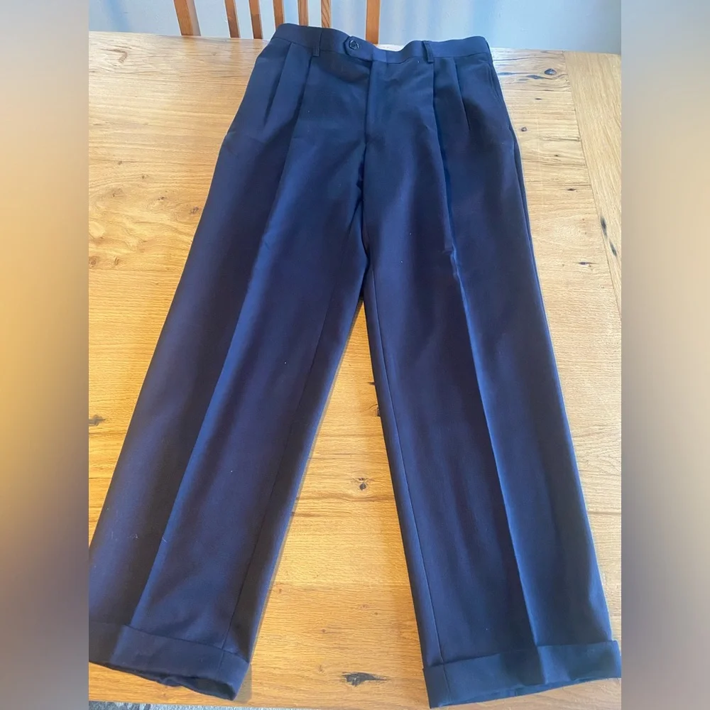 Jones New York sophisticated dark