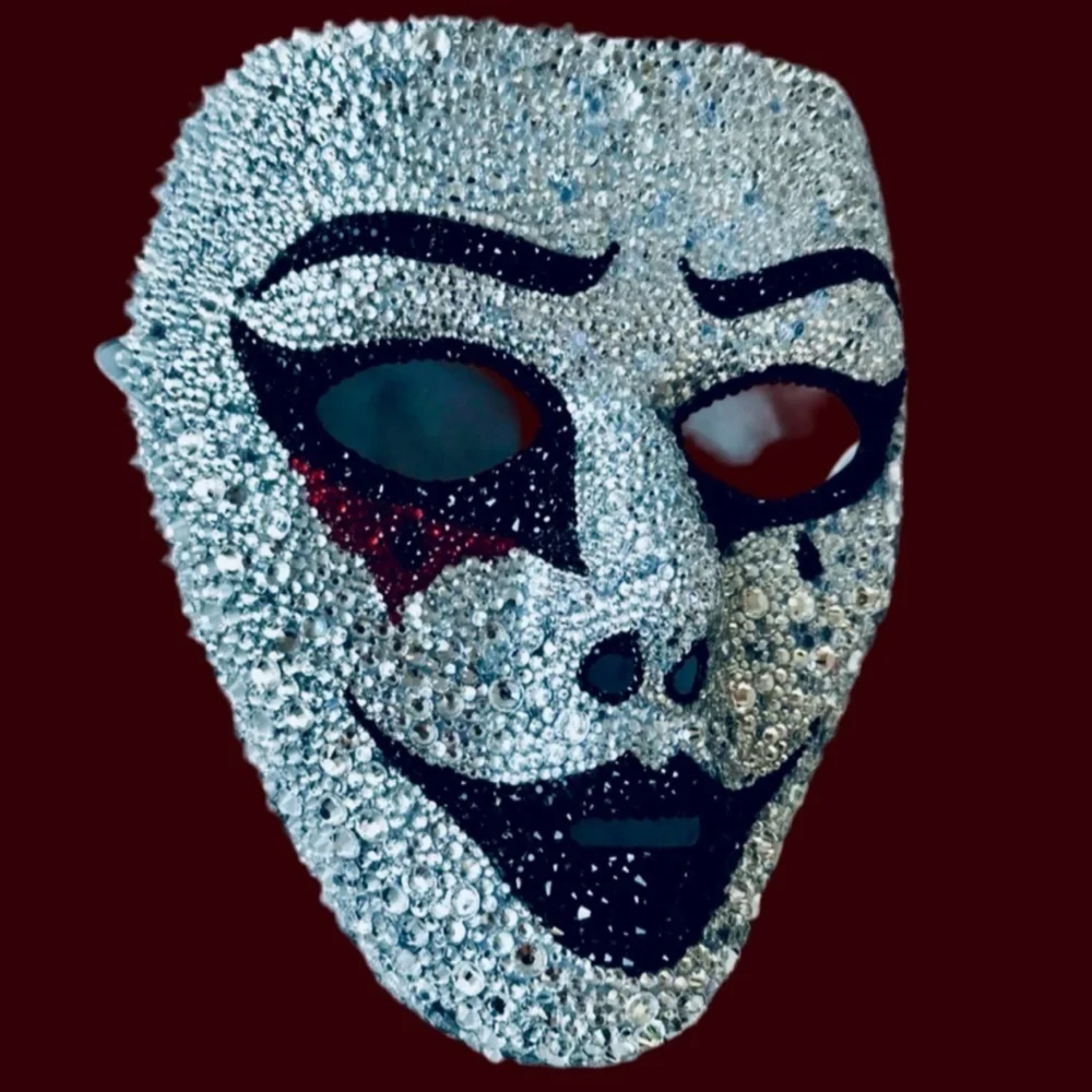 Mask nwot halloween