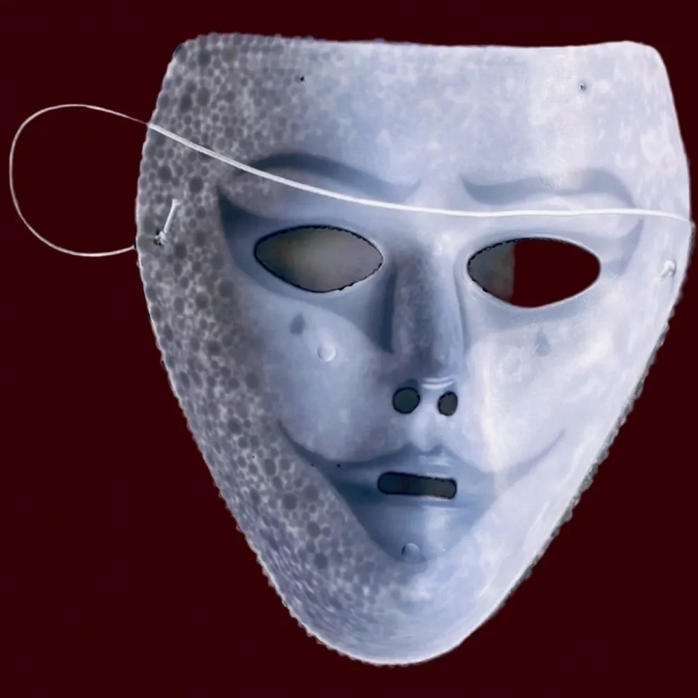 Mask nwot halloween